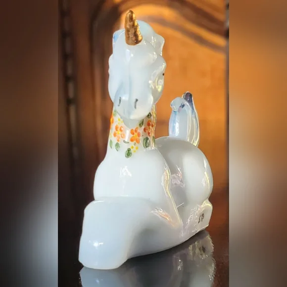Vntg Boyd White Handpainted Slag Glass Little Lucky the Unicorn 🦄 - Picture 6 of 10